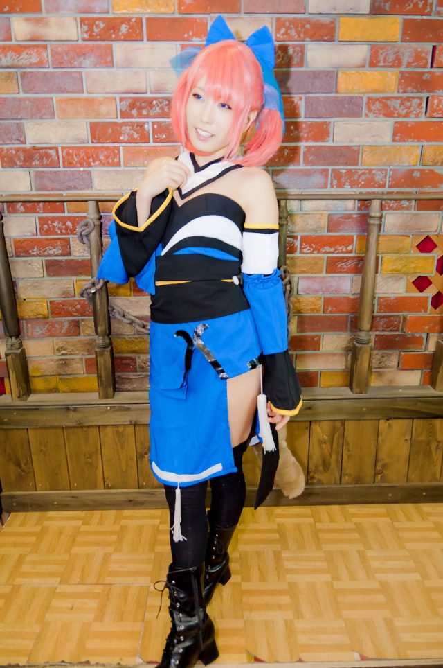 有村千佳 パンチラがエロい『Fate/EXTRA』キャスターのコスプレ画像