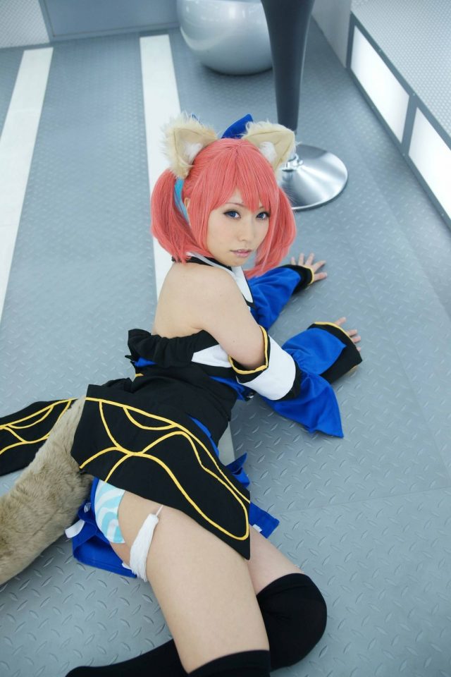 有村千佳 パンチラがエロい『Fate/EXTRA』キャスターのコスプレ画像