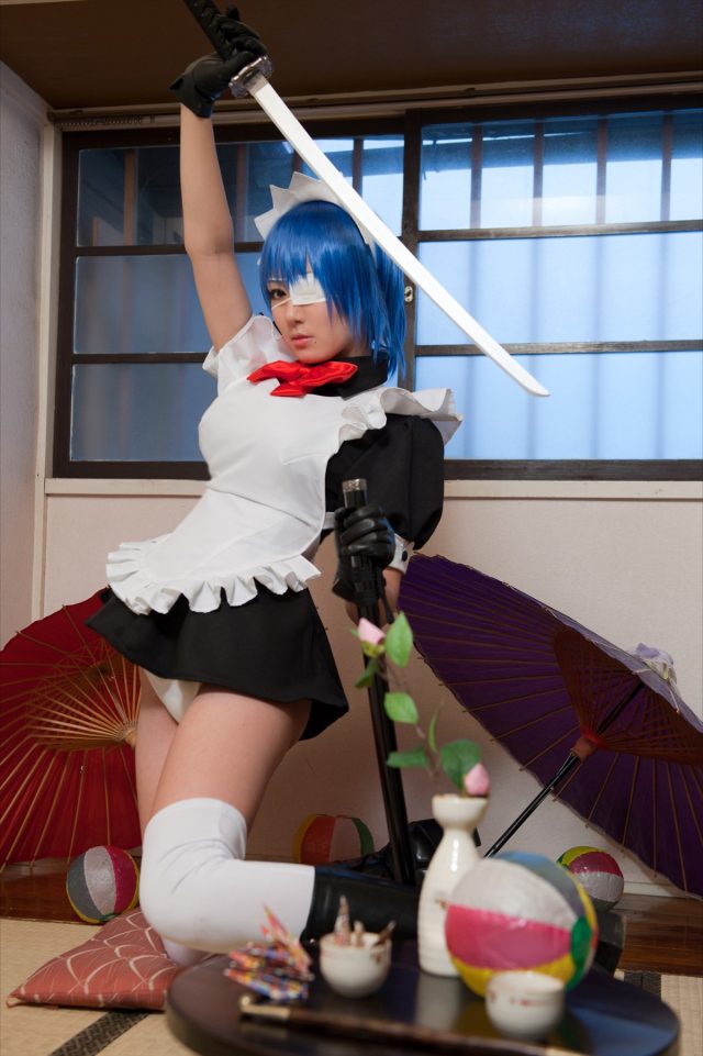 コスプレイヤー キバしい パンチラがエロい！ 『一騎当千』 呂蒙子明のメイドコスプレ画像
