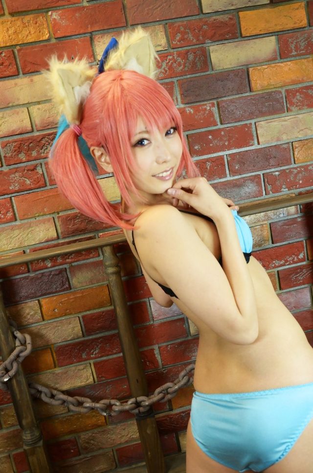 有村千佳 パンチラがエロい『Fate/EXTRA』キャスターのコスプレ画像