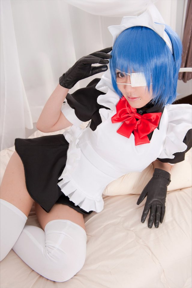 コスプレイヤー キバしい パンチラがエロい！ 『一騎当千』 呂蒙子明のメイドコスプレ画像