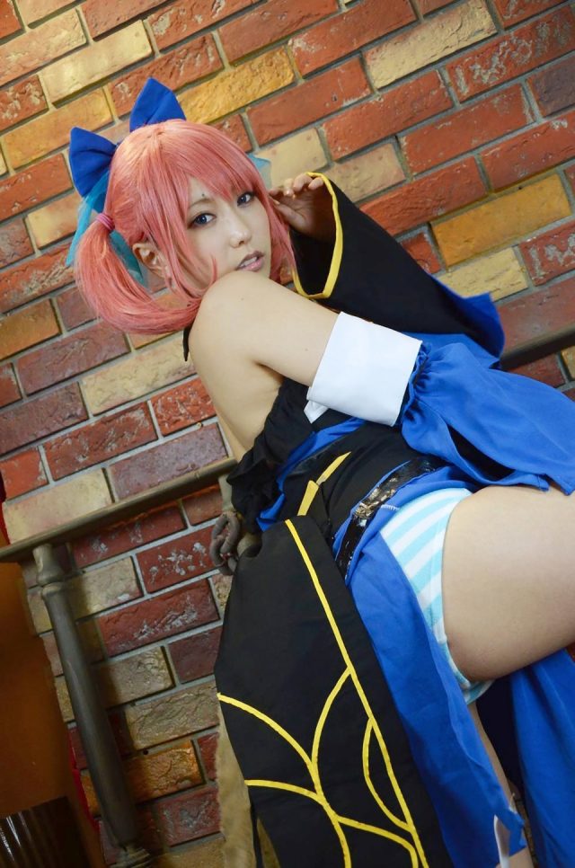 有村千佳 パンチラがエロい『Fate/EXTRA』キャスターのコスプレ画像