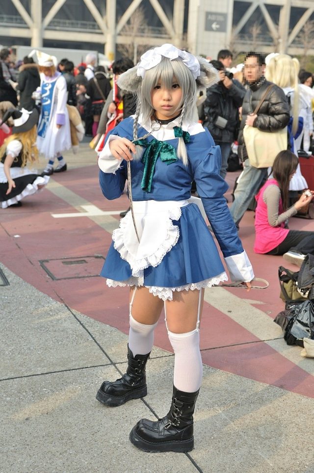 えなこ ムチムチな太ももが衣装から露出した「いぬさくや」コスプレがエロい画像