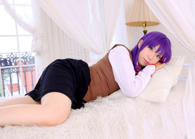 コスプレイヤー 桜井さち 白のショートソックスにムチムチな太ももがエロい 『Fate stay night』 間桐桜の制服コスプレ画像
