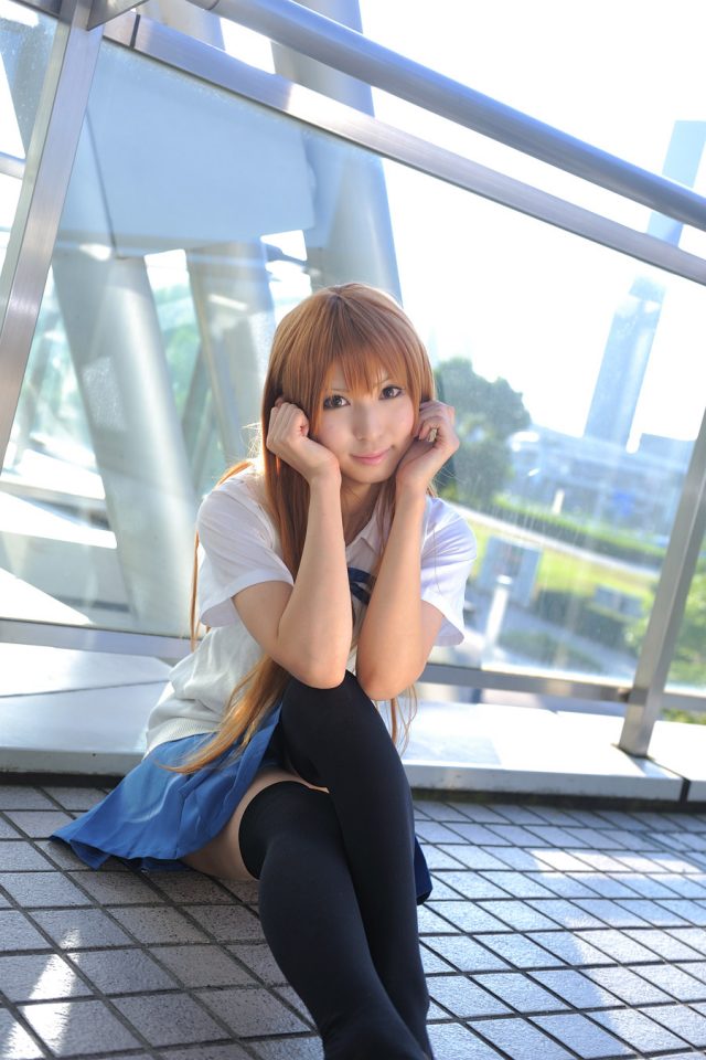 コスプレイヤー 璃波 ミニスカにニーハイがエロい 『とらドラ!』 逢坂大河の制服コスプレ画像