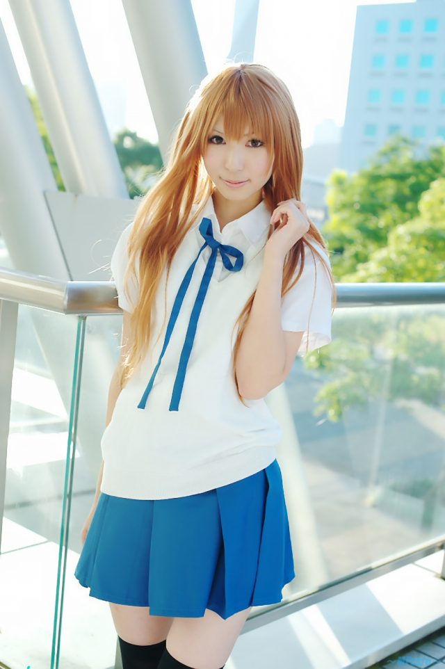コスプレイヤー 璃波 ミニスカにニーハイがエロい 『とらドラ!』 逢坂大河の制服コスプレ画像