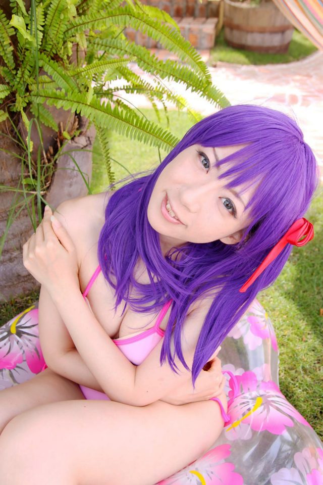コスプレイヤー 桜井さち ピンクのビキニ水着に食い込んだ尻がエロい 『Fate stay night』 間桐桜のコスプレ画像