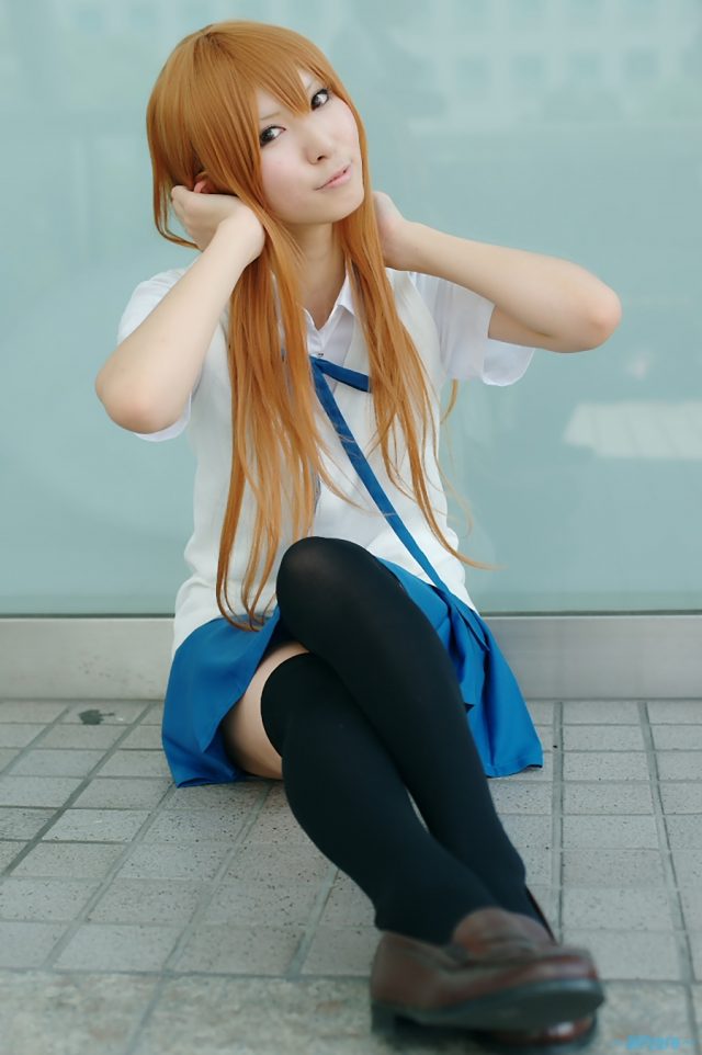 コスプレイヤー 璃波 ミニスカにニーハイがエロい 『とらドラ!』 逢坂大河の制服コスプレ画像
