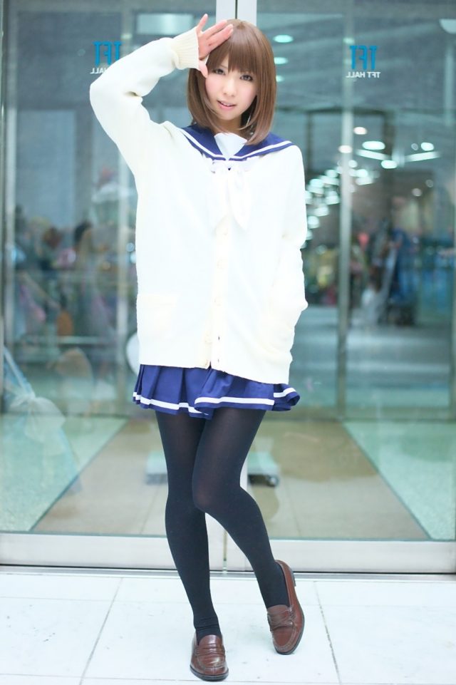 コスプレイヤー璃波 冬服セーラー服に黒タイツがエロい 『ラブプラス』 姉ヶ崎寧々のコスプレ画像