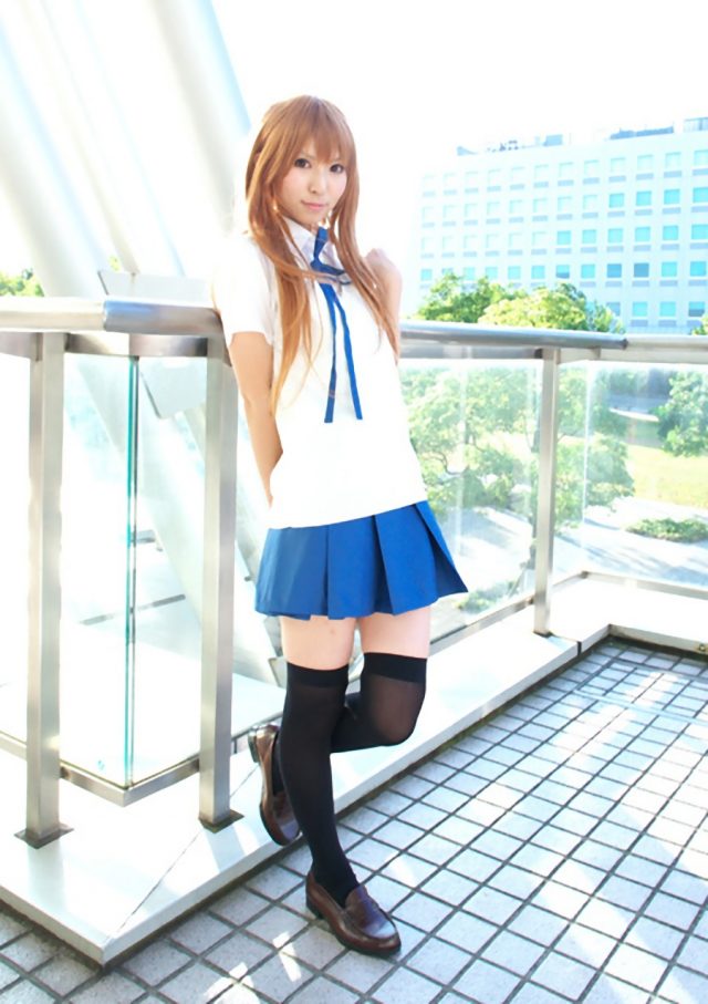 コスプレイヤー 璃波 ミニスカにニーハイがエロい 『とらドラ!』 逢坂大河の制服コスプレ画像