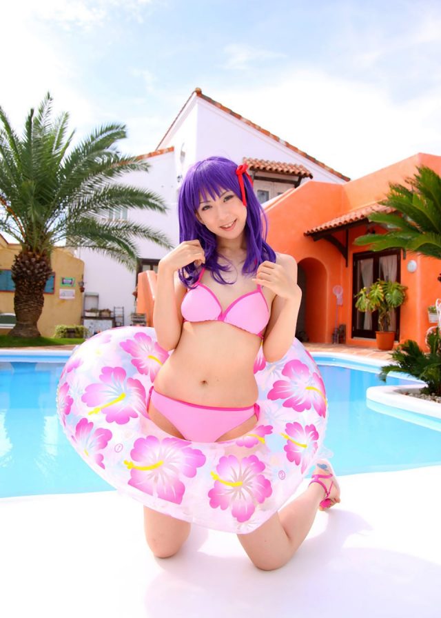 コスプレイヤー 桜井さち ピンクのビキニ水着に食い込んだ尻がエロい 『Fate stay night』 間桐桜のコスプレ画像