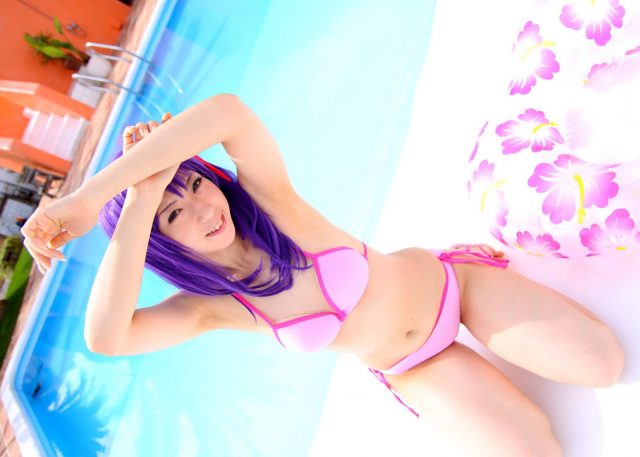 コスプレイヤー 桜井さち ピンクのビキニ水着に食い込んだ尻がエロい 『Fate stay night』 間桐桜のコスプレ画像