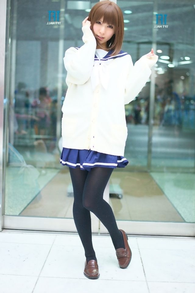 コスプレイヤー璃波 冬服セーラー服に黒タイツがエロい 『ラブプラス』 姉ヶ崎寧々のコスプレ画像