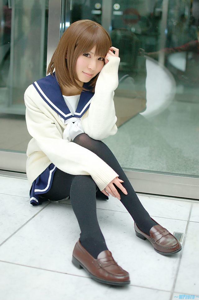 コスプレイヤー璃波 冬服セーラー服に黒タイツがエロい 『ラブプラス』 姉ヶ崎寧々のコスプレ画像