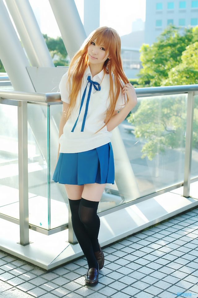 コスプレイヤー 璃波 ミニスカにニーハイがエロい 『とらドラ!』 逢坂大河の制服コスプレ画像