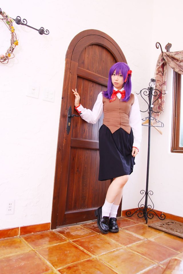 コスプレイヤー 桜井さち 白のショートソックスにムチムチな太ももがエロい 『Fate stay night』 間桐桜の制服コスプレ画像