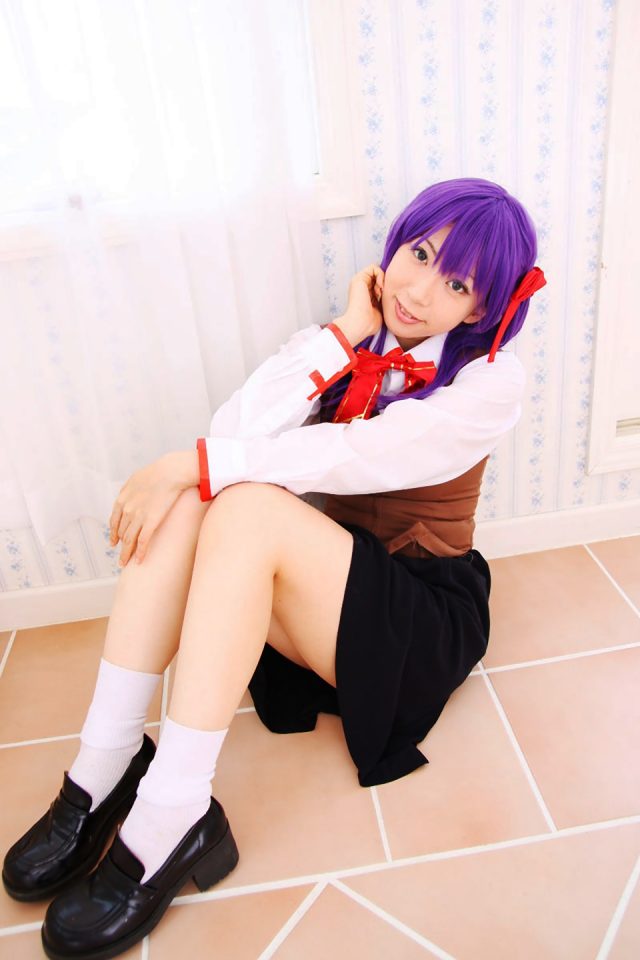コスプレイヤー 桜井さち 白のショートソックスにムチムチな太ももがエロい 『Fate stay night』 間桐桜の制服コスプレ画像
