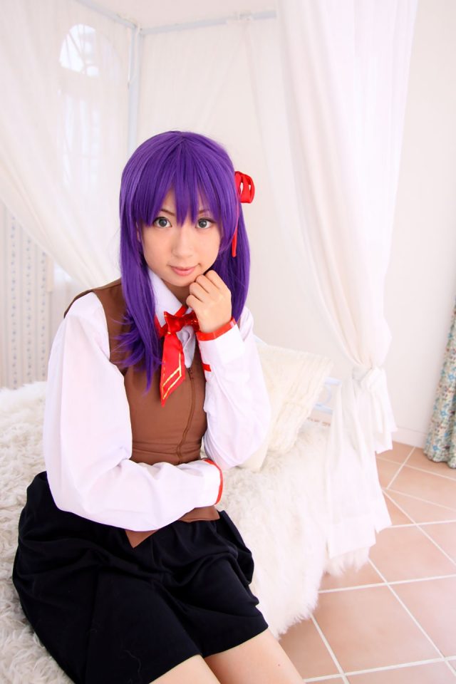 コスプレイヤー 桜井さち 白のショートソックスにムチムチな太ももがエロい 『Fate stay night』 間桐桜の制服コスプレ画像
