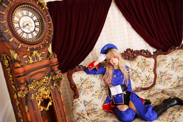 コスプレイヤー 桜井さち スリットから見える短パンやムチムチな太ももがエロい 『マクロスF』 シェリルの射手座コスプレ画像