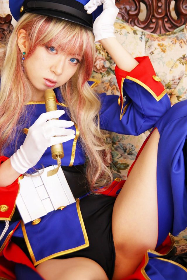 コスプレイヤー 桜井さち スリットから見える短パンやムチムチな太ももがエロい 『マクロスF』 シェリルの射手座コスプレ画像