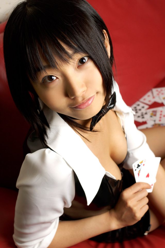 コスプレイヤー 松永亜矢香 露出の激しいミニスカ衣装がエロい 『リオデカーニバル』 リオのコスプレ画像
