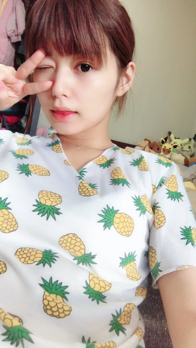 紺野ひかる プライベート 自撮り画像