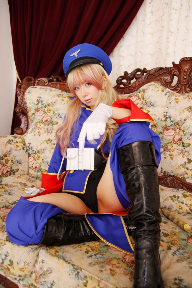 コスプレイヤー 桜井さち スリットから見える短パンやムチムチな太ももがエロい 『マクロスF』 シェリルの射手座コスプレ画像