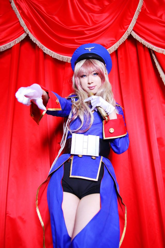 コスプレイヤー 桜井さち スリットから見える短パンやムチムチな太ももがエロい 『マクロスF』 シェリルの射手座コスプレ画像