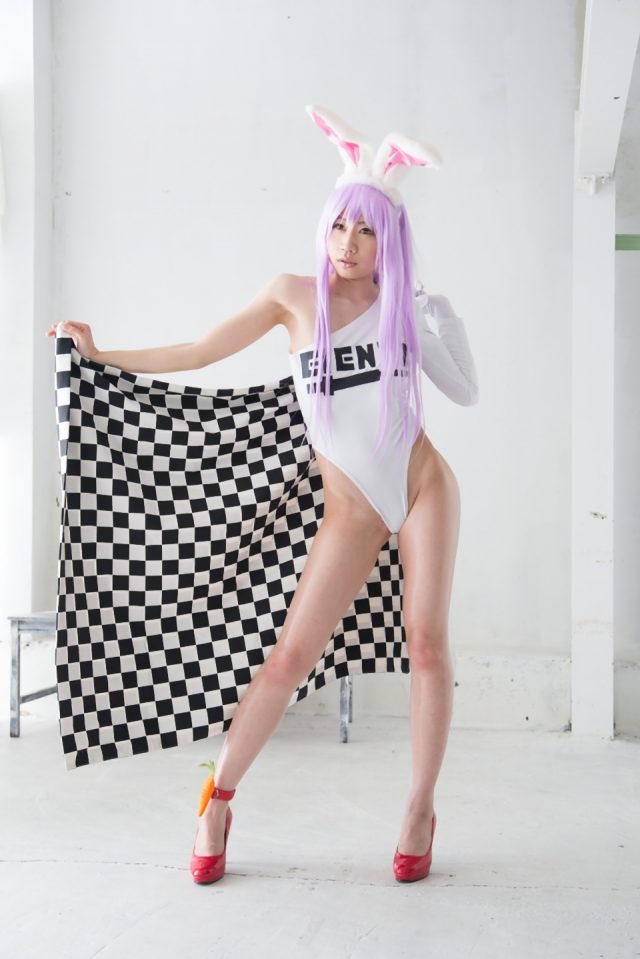 コスプレイヤー 叶兎(かなと) ハイレグのレオタードが食い込んだ尻のワレメがエロい 『東方RQ』 優曇華院のコスプレ画像