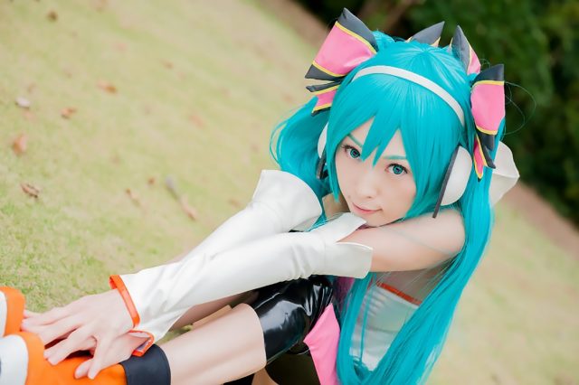 コスプレイヤー アゲハ パンツが見えそうなミニスカがエロい 『初音ミク Cheerful Ver』 チアガールのコスプレ画像