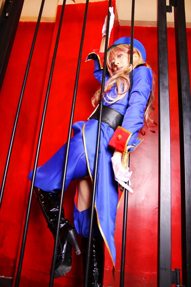 コスプレイヤー 桜井さち スリットから見える短パンやムチムチな太ももがエロい 『マクロスF』 シェリルの射手座コスプレ画像