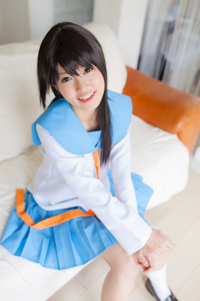 セクシー女優 朝倉ことみ パンチラやパイパンのマンコがエロい 『ニセコイ』 小野寺小咲の制服コスプレ画像