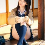 グラドル 安藤遥 JK制服コスプレ 画像