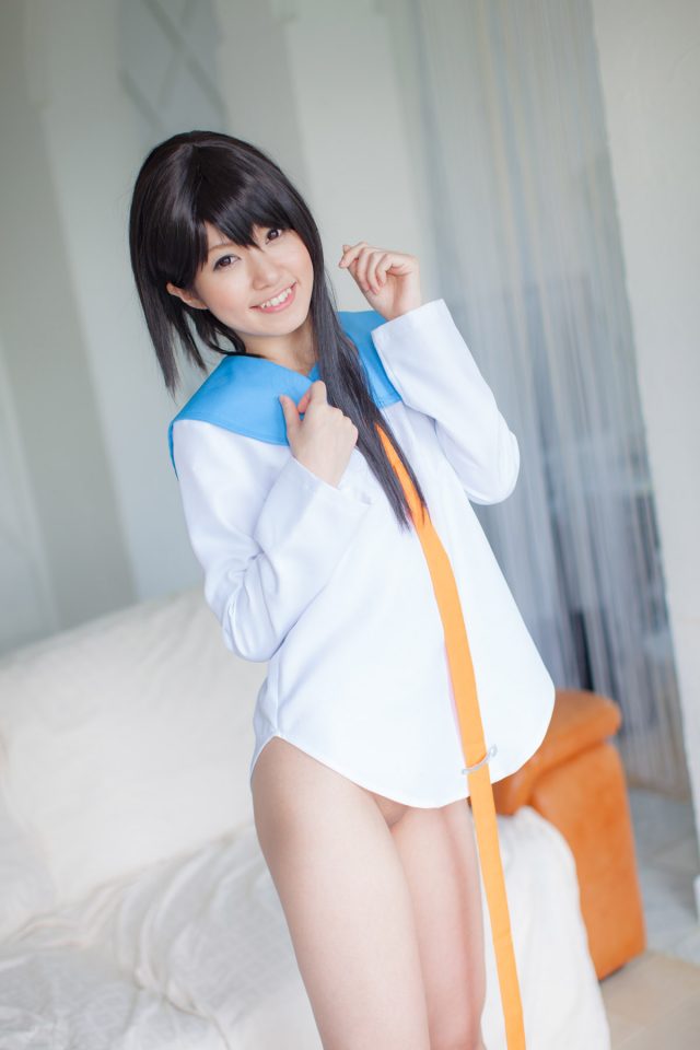 セクシー女優 朝倉ことみ パンチラやパイパンのマンコがエロい 『ニセコイ』 小野寺小咲の制服コスプレ画像