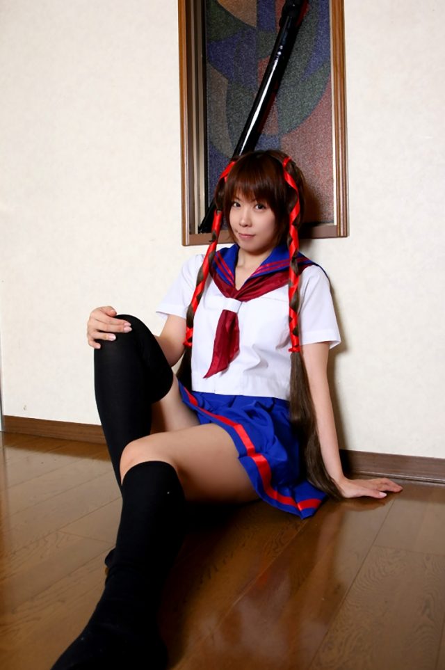 コスプレイヤー 橘みなみ セーラー服でパンチラがエロい 『シュラキ』 美城暁のコスプレ画像