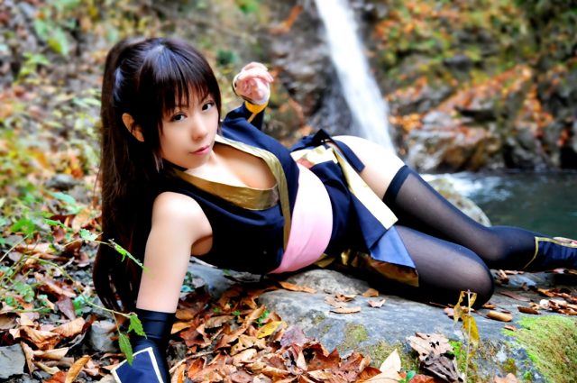 コスプレイヤー 橘みなみ くノ一衣装で巨乳の谷間や尻の食い込みがエロい 『デッドオアアライブ』 霞のコスプレ画像