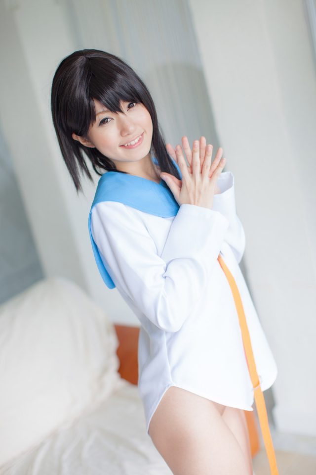 セクシー女優 朝倉ことみ パンチラやパイパンのマンコがエロい 『ニセコイ』 小野寺小咲の制服コスプレ画像