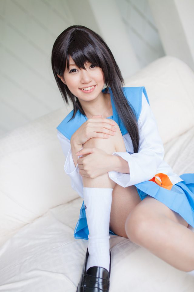セクシー女優 朝倉ことみ パンチラやパイパンのマンコがエロい 『ニセコイ』 小野寺小咲の制服コスプレ画像