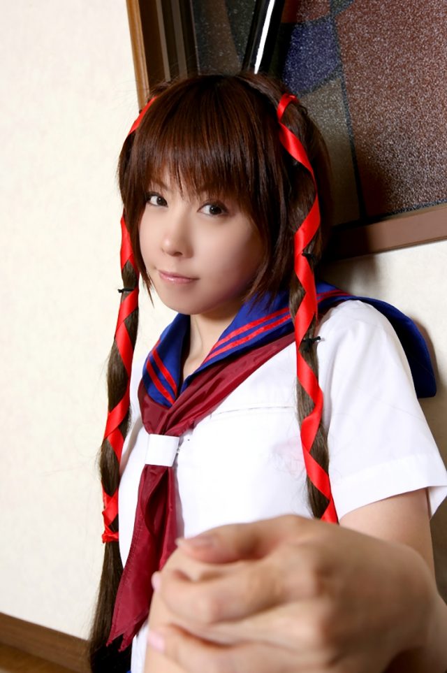 コスプレイヤー 橘みなみ セーラー服でパンチラがエロい 『シュラキ』 美城暁のコスプレ画像